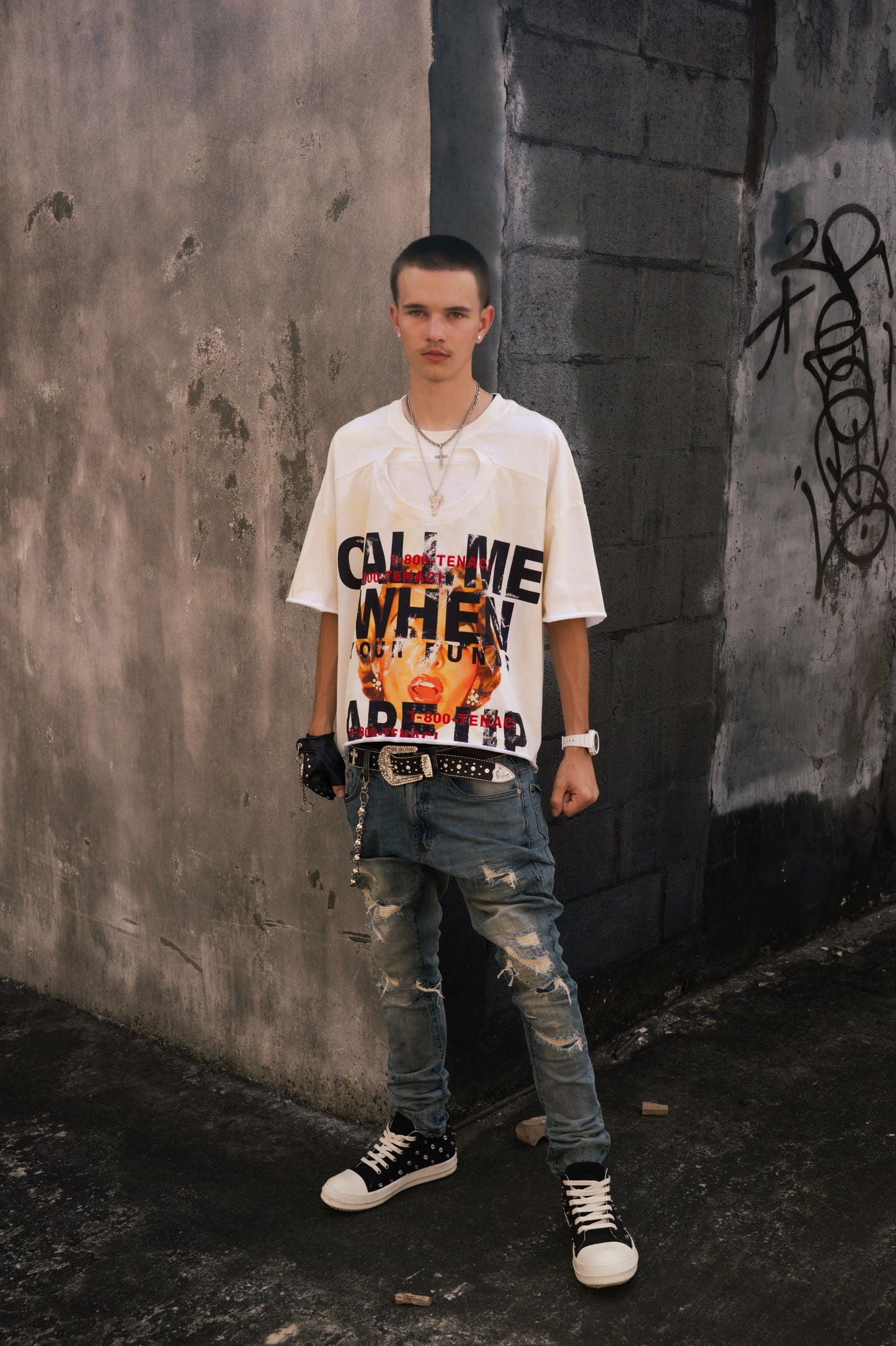 Grunge Double-Neck Crop Tee