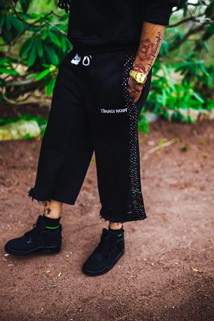TENACI NOIR ° — MIDNIGHT CONFETTI JORTS
